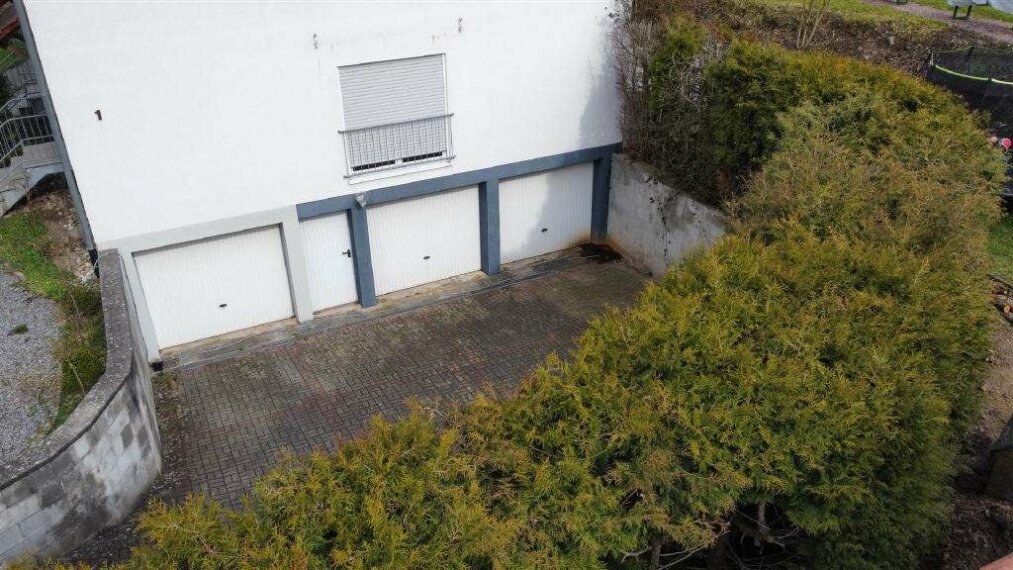 Garage links inkl.