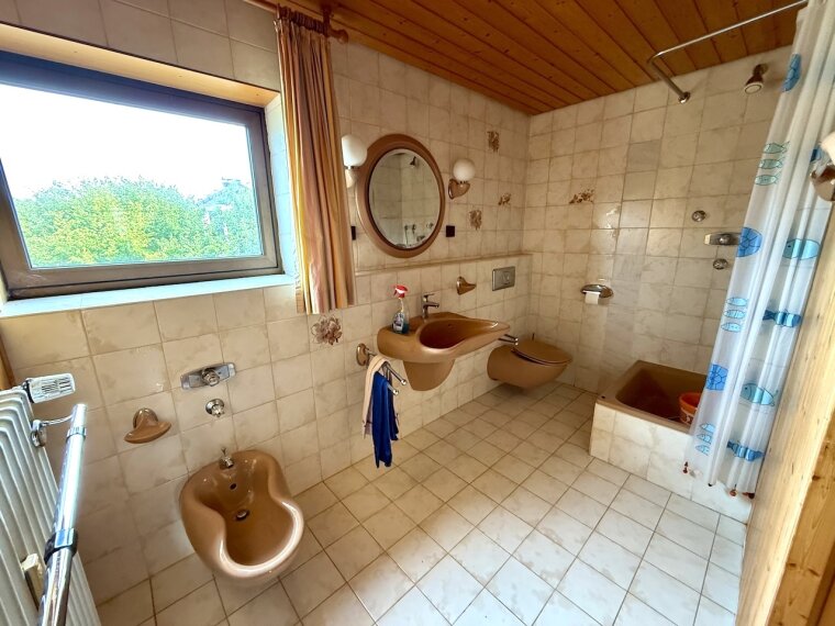 Bad Dachgeschoss