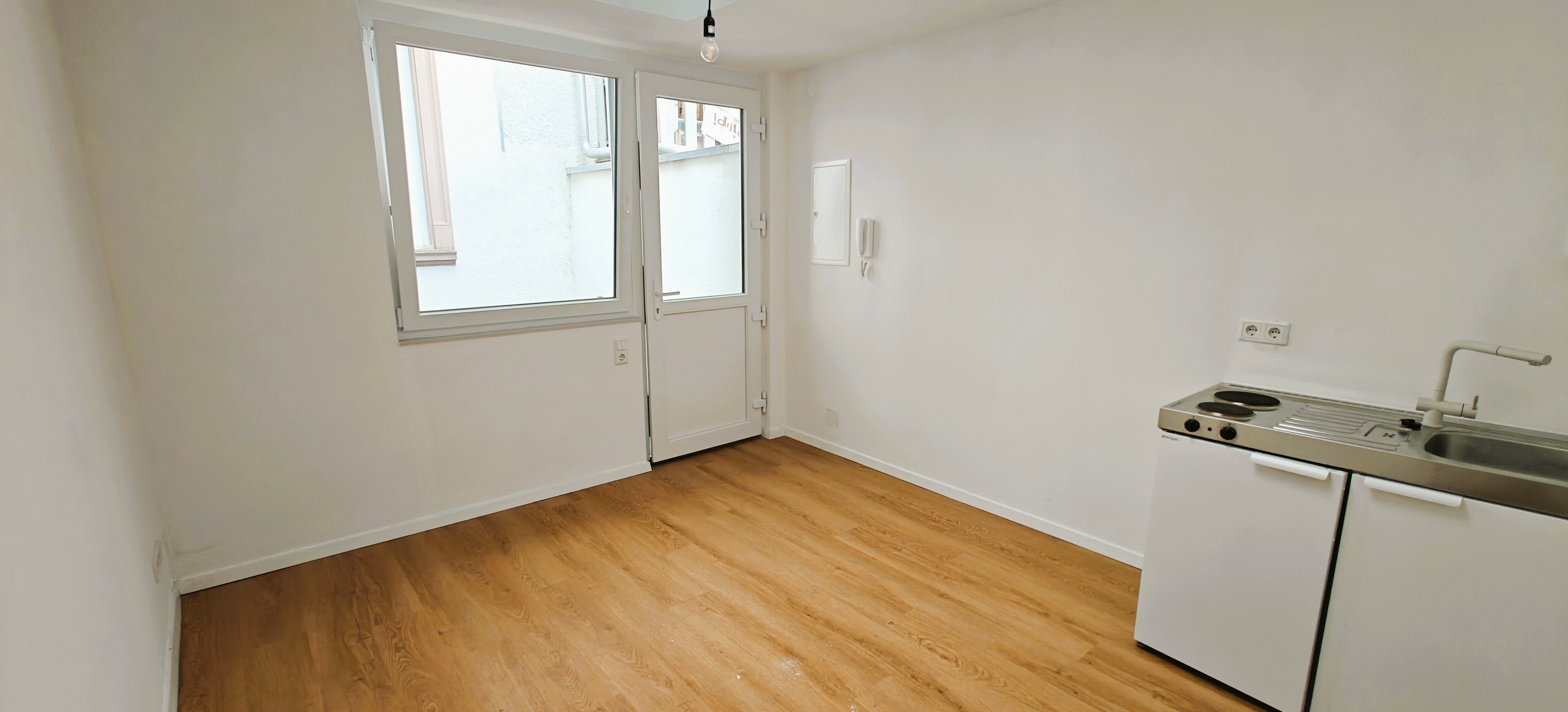 Zentral gelegenes 1-Zimmer-Büro – ideal für kreative Köpfe und Geschäftsstart!